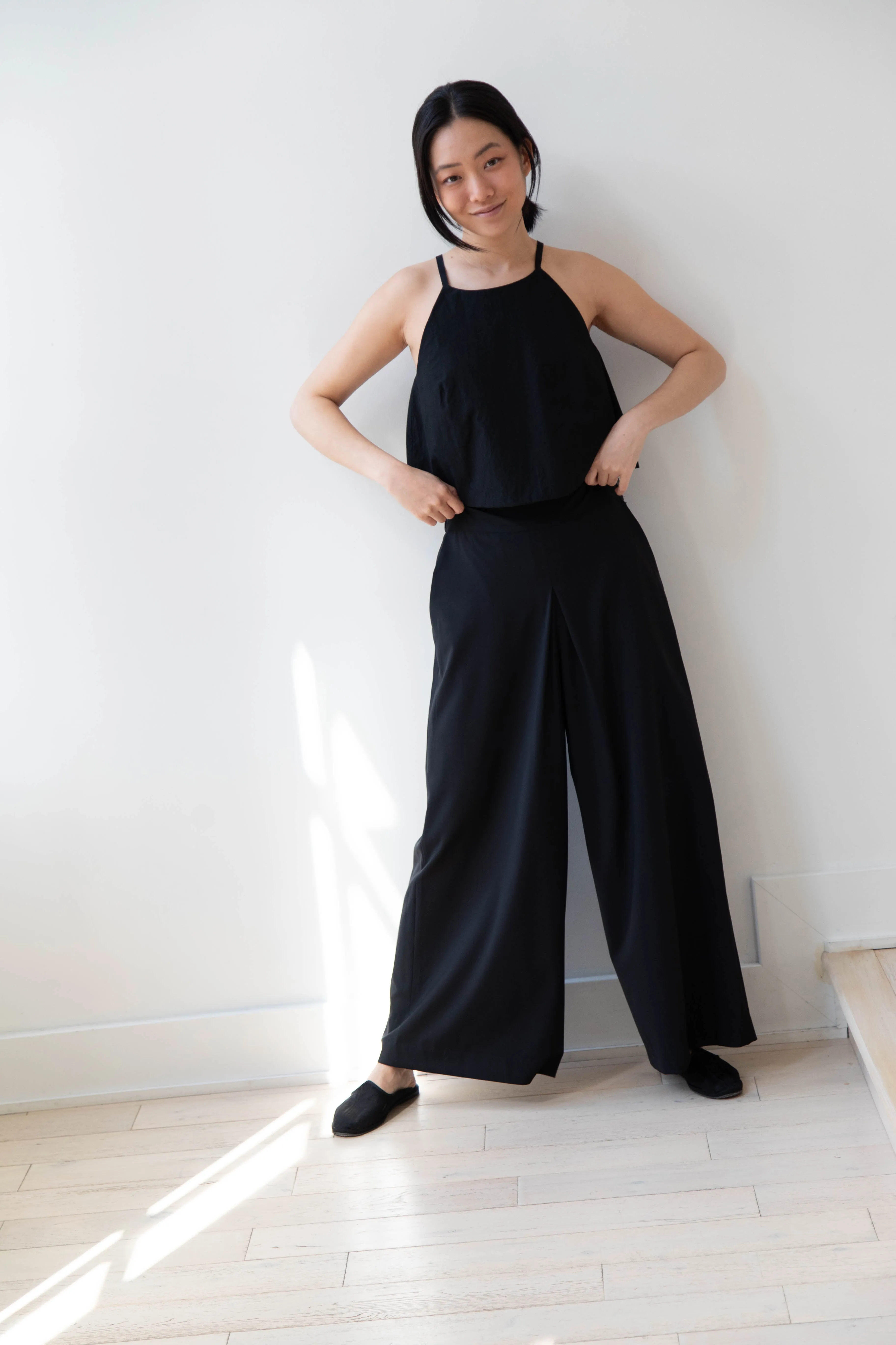 Arts & Science | Back Gum Tuck Culottes in Black