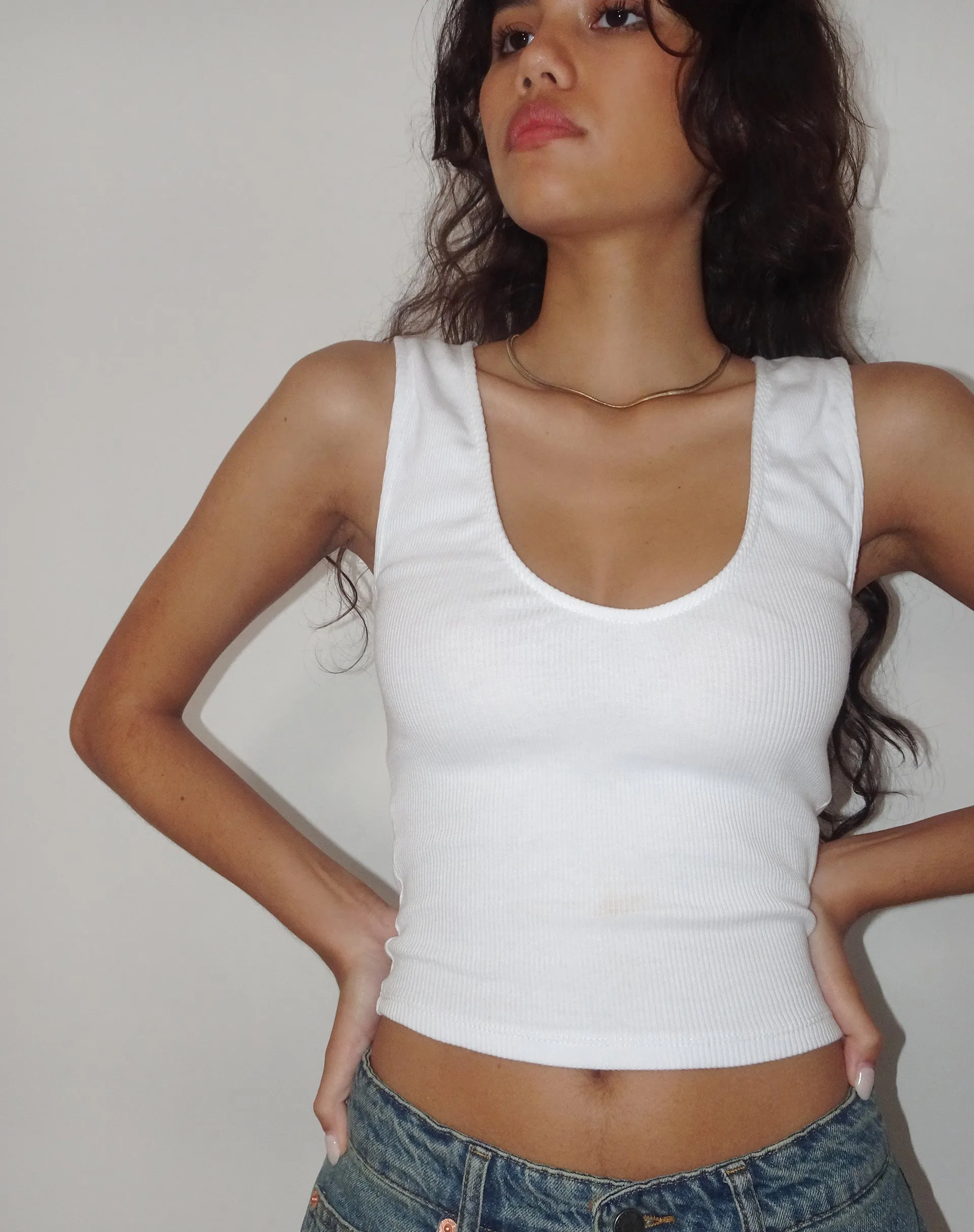 Jastio Vest Top in White Ribbed Jersey