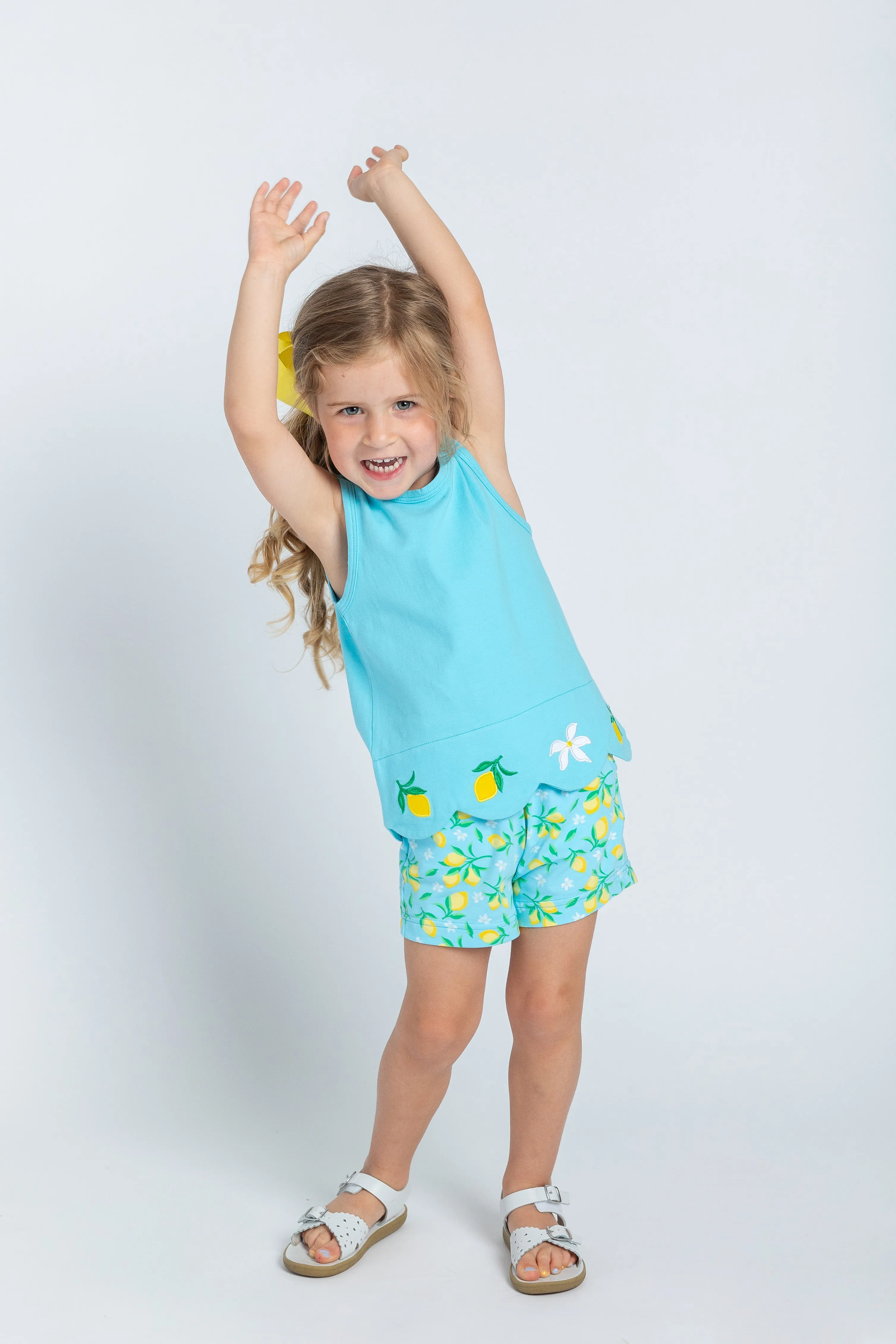 Scallop Lemon Top with Shorts