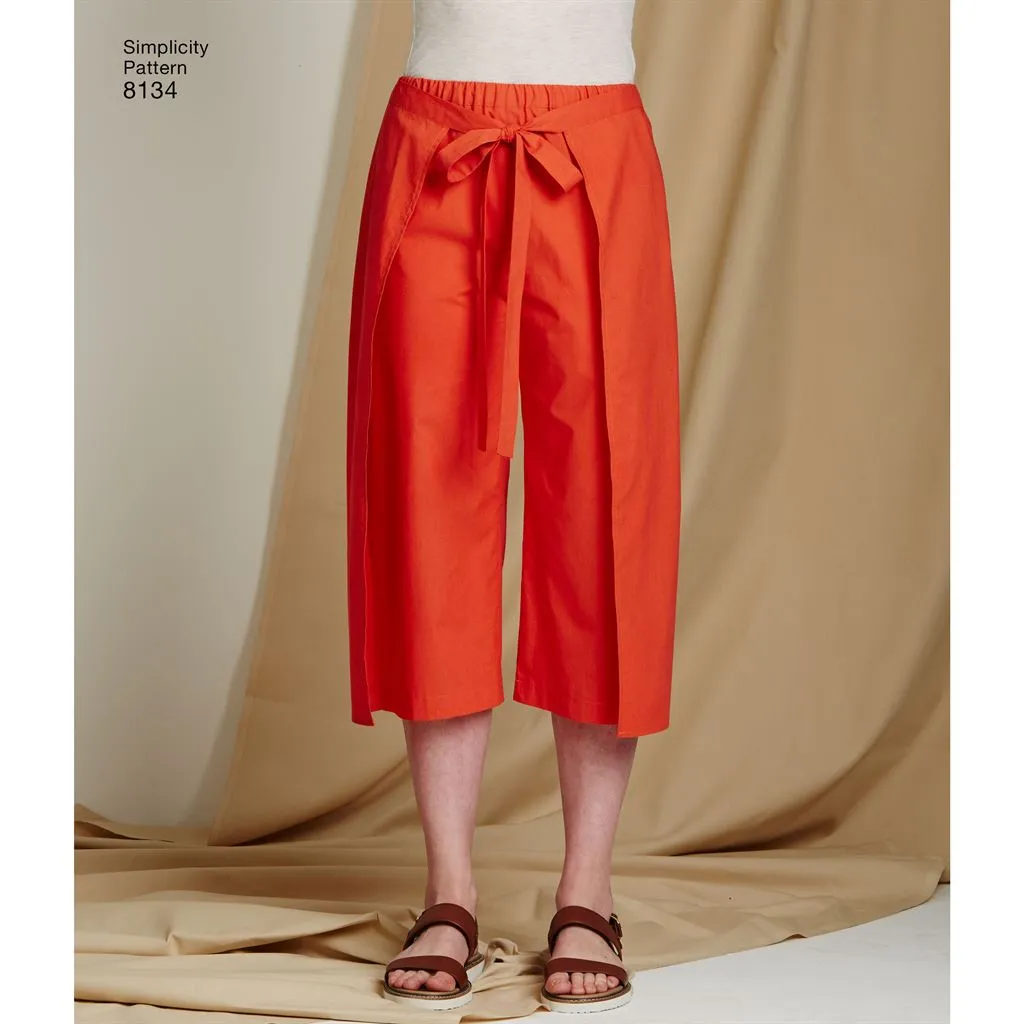 Simplicity Pattern 8134 Women's Easy-to-Sew Trousers and Shorts