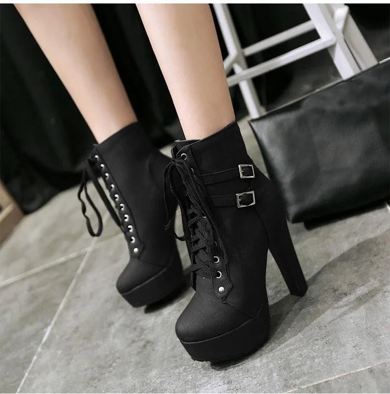 THE DOUBLE STRAP ANKLE BOOTIE